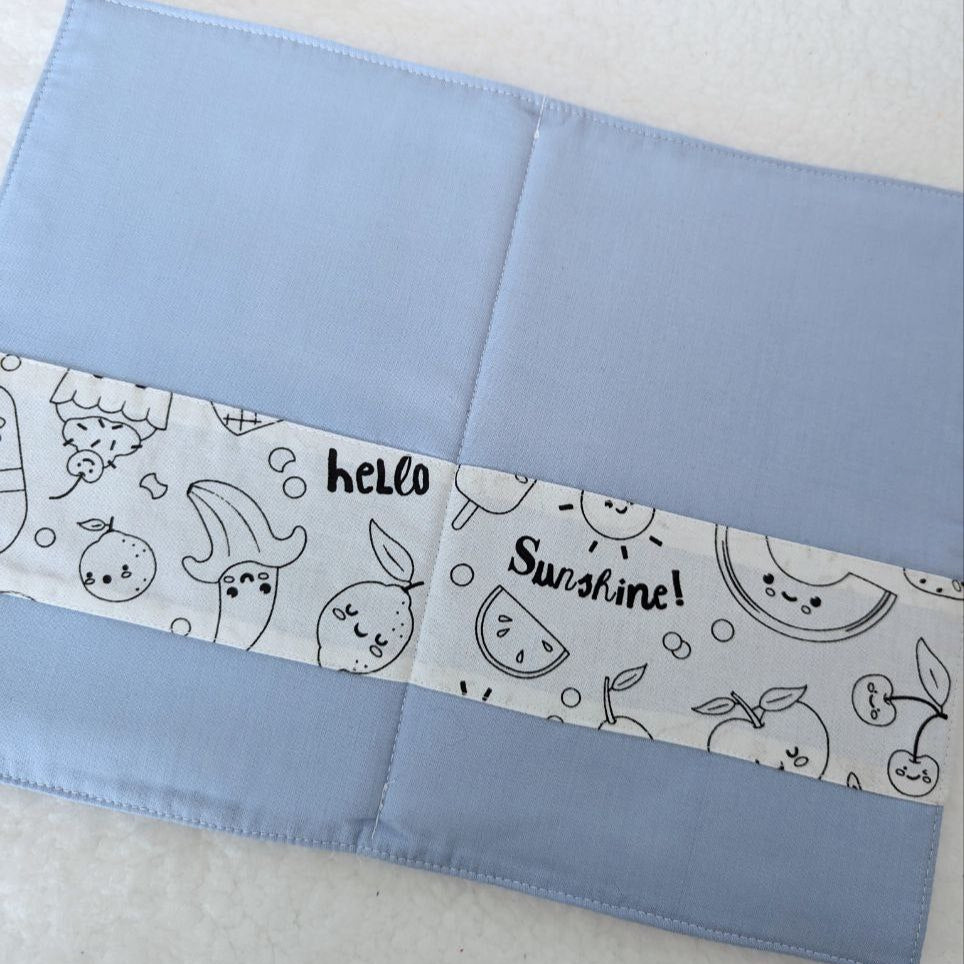 Coloriage fruit bleu Mzellafée lavable et personnalisable