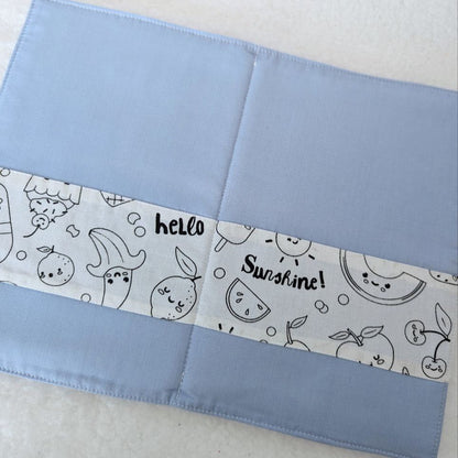Coloriage fruit bleu Mzellafée lavable et personnalisable